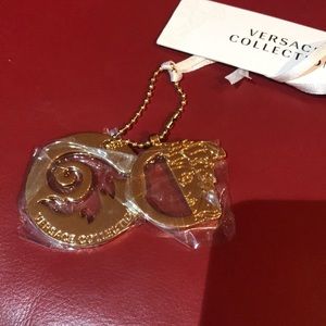 Versace handbag”s chain authentic